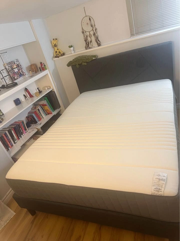 Queen Bed Frame (Zinus Judy) + Mattress - photo 2