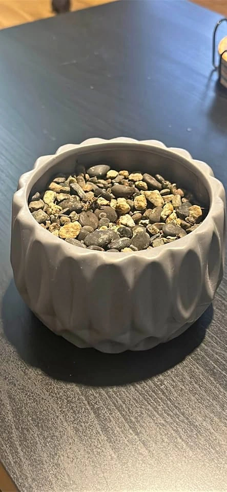 Set of 2 Ceramic Planters / Pots (Grey & White)