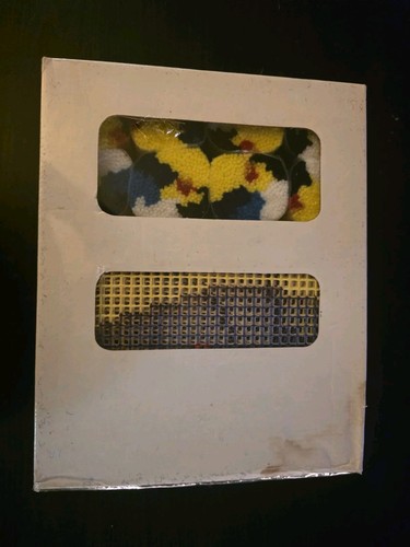 Vintage WonderArt SMURF on the Moon Latch Hook Rug Kit 34" - photo 3