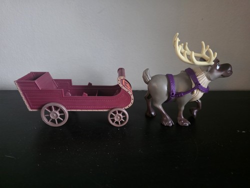 Disney Frozen 2 Sledding Friends Sven & Sleigh Toy
