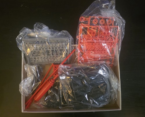 Vintage 1982 Irwin FASTECH No. 11 Construction Set - photo 3