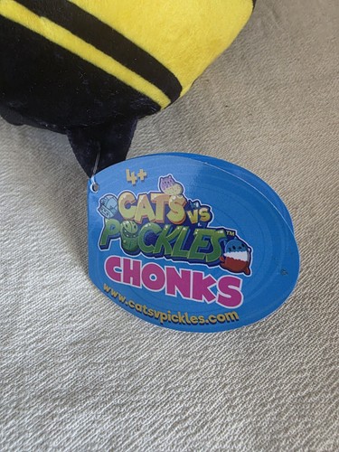 Cats vs Pickles Chonks Catrro 6" Beanie Plush Toy Gold Series - photo 2
