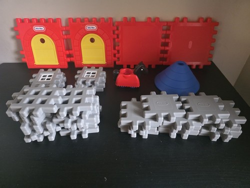 Little Tikes Wee Waffle Castle Parts Incomplete - photo 3