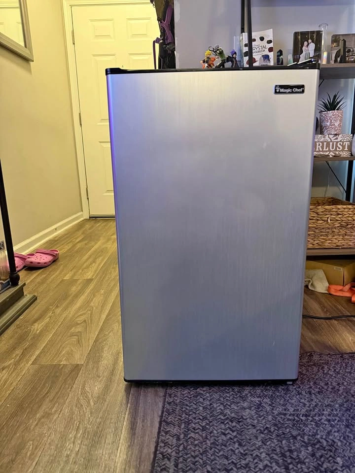 Magic Chef Mini Refrigerator and Freezer