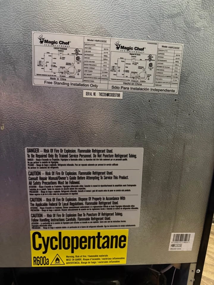 Magic Chef Mini Refrigerator and Freezer - photo 5