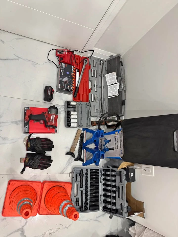 Milwaukee Impact Wrench and Automotive Tool Lot