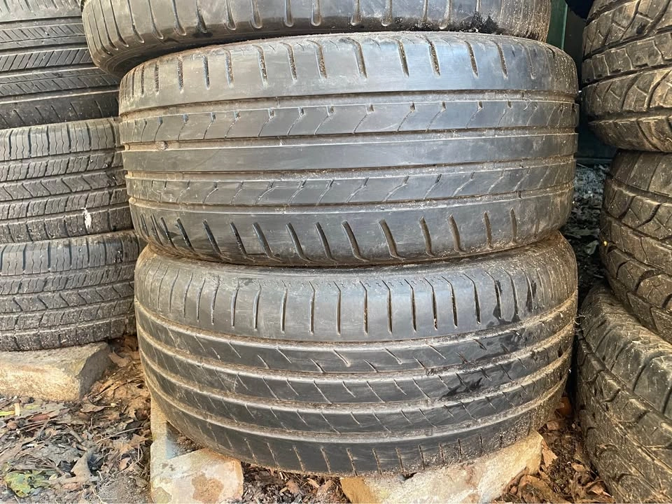 225/40R18 Tires - 4 Available - photo 3