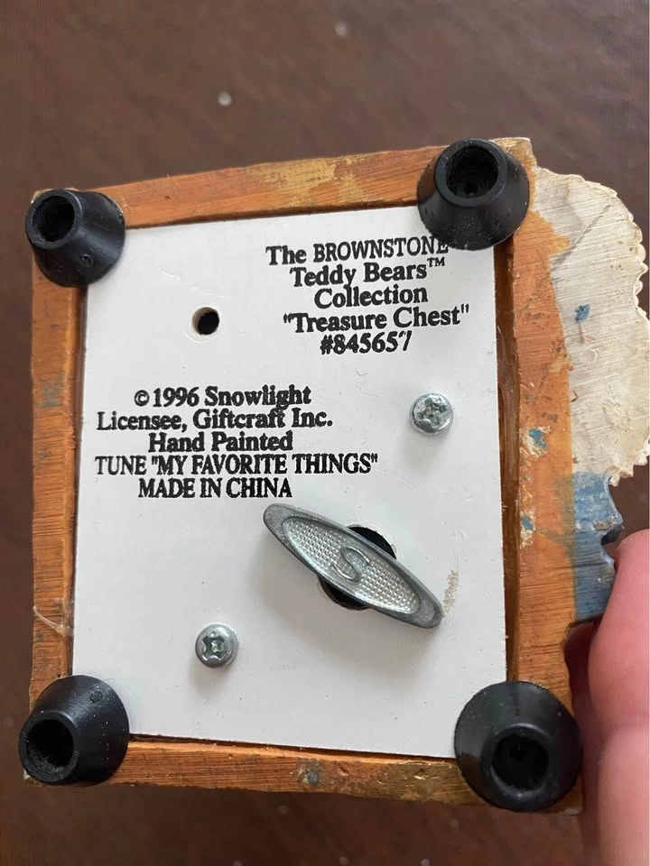 Baby’s Room-Brownstone Teddy Bear Treasure Chest Music Box - photo 3