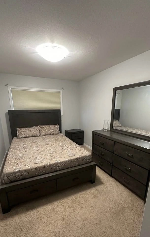 3 Beds 2 Baths - House - photo 4