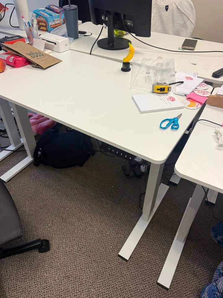 Set of 7 White Electric Standing Desks - Downtown Chicago - photo 2