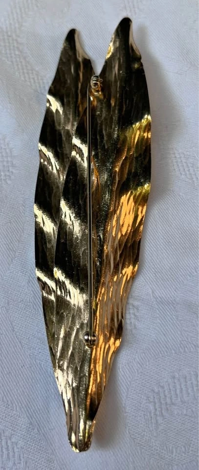 Vintage Gold Tone Dusty Leaf Brooch Napier - 1981