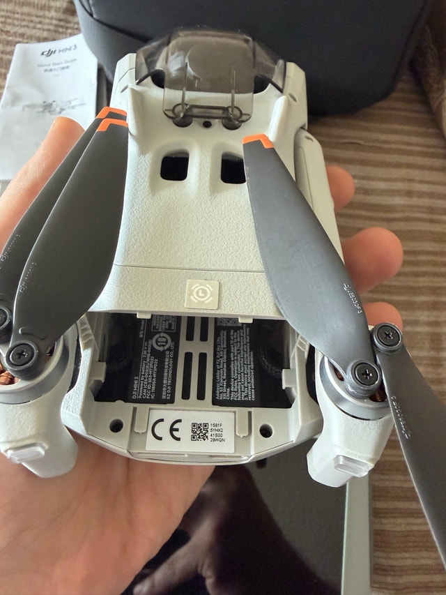 DJI Mini 3 with 3 batteries and RC Controller - photo 2