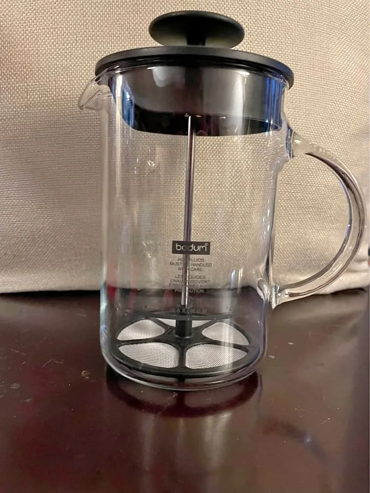 Bodum Latteo Glass Milk Frother with Handle, Black Lid, 8 Oz thumbnail