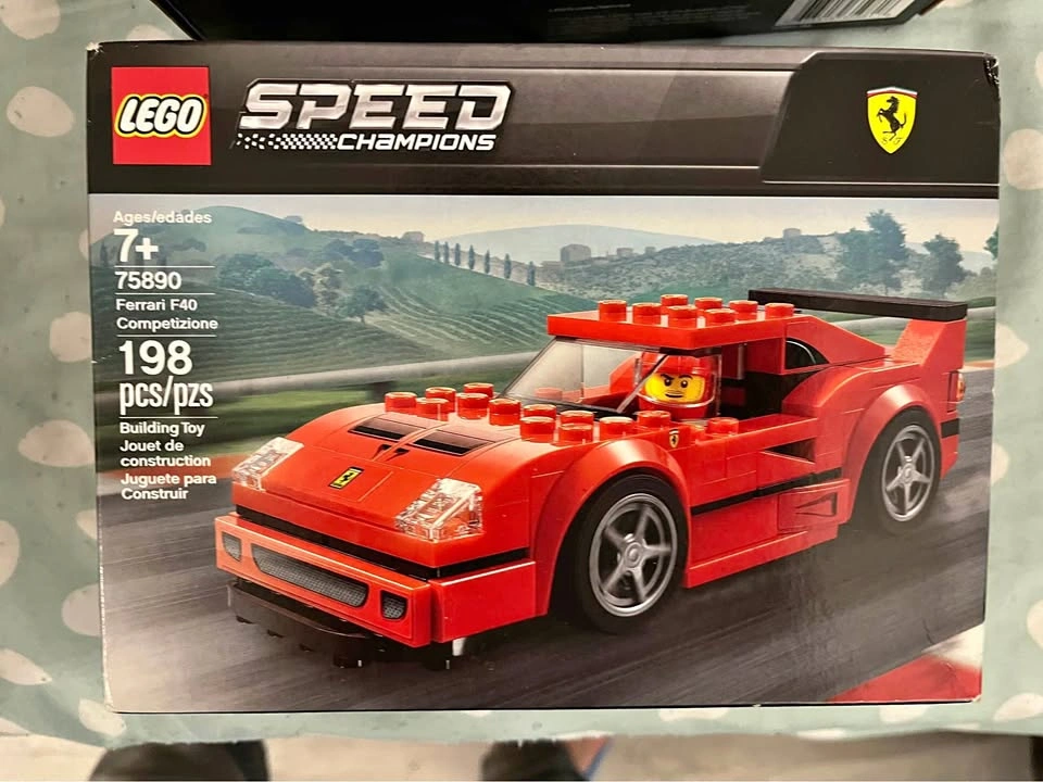 Lego 75890