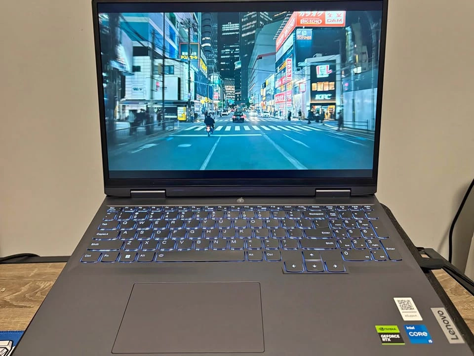 LENOVO LOQ 16IRH8 GAMING LAPTOP