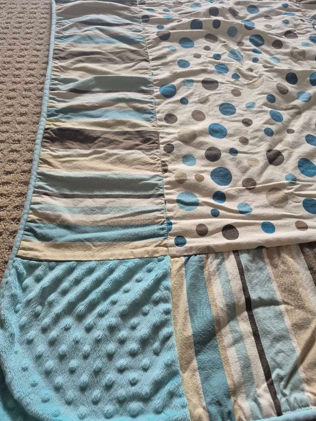 Crib bedding - photo 4