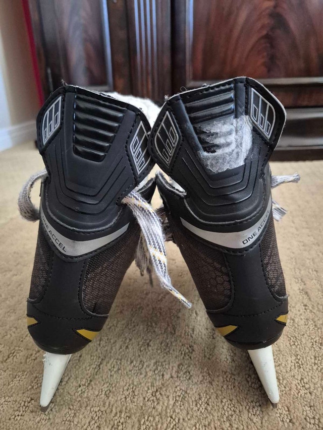Bauer Supreme One Accel Youth Hockey skates - photo 3