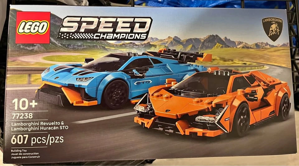 Lego 77238 Lamborghini Revuelto & Huracán STO