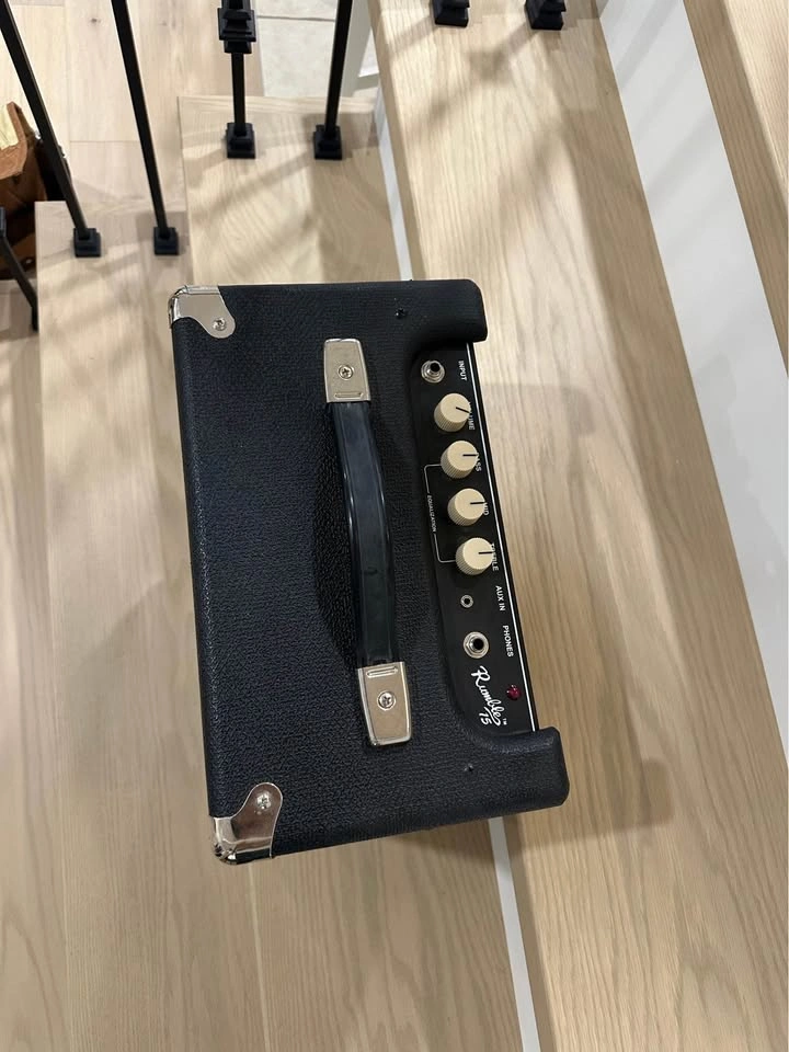Fender Rumble 15 Bass Amp - photo 3