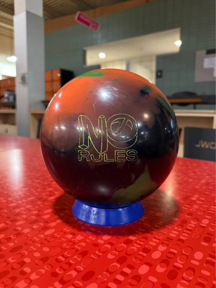 Bowling Balls - photo 2