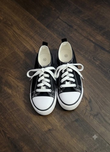 Kids Black & White Canvas Low-Top Sneakers Pink Accent - photo 5