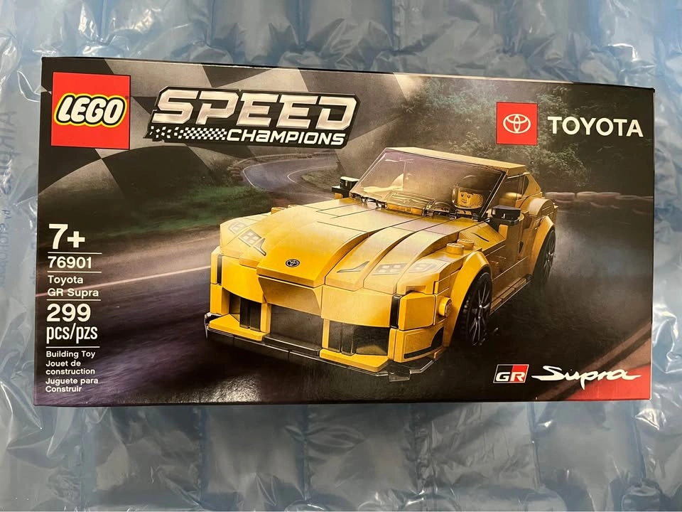 Retired Lego 76901 Toyota GR Supra