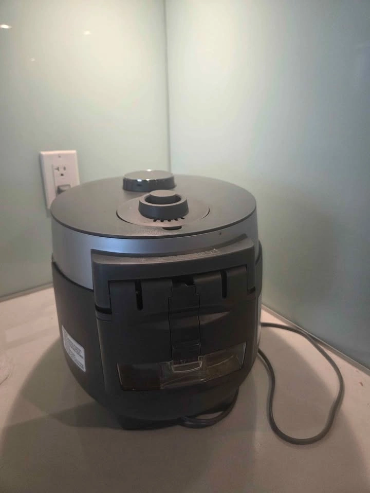 Cuckoo 10-Cup Twin Pressure Rice Cooker (120V) - photo 2