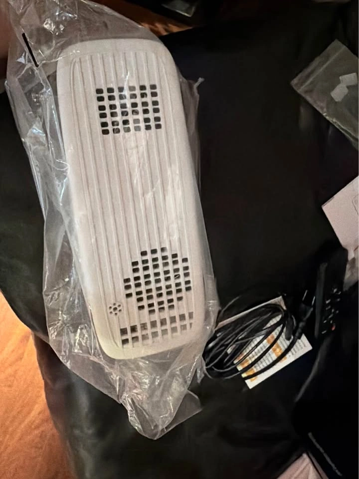 4K Projector with WiFi 6 and Two-Way Bluetooth - photo 4