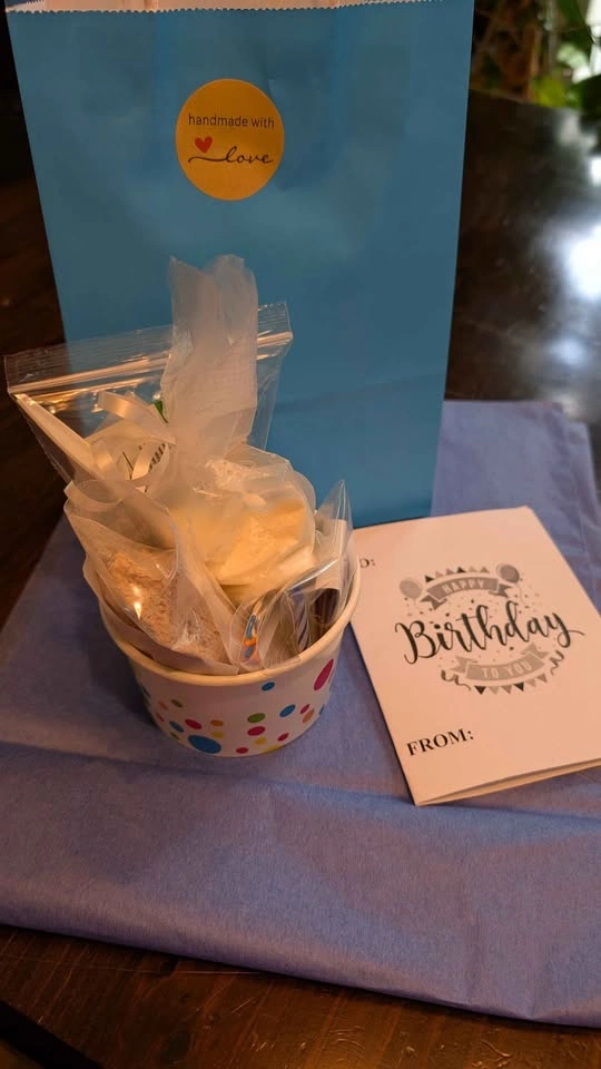 DIY Birthday Cake Gift - photo 2