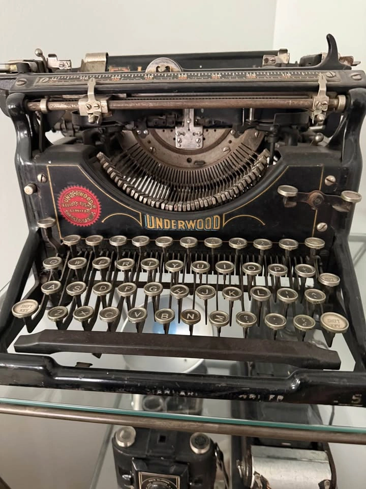 Antique Underwood No. 5 Typewriter - photo 2