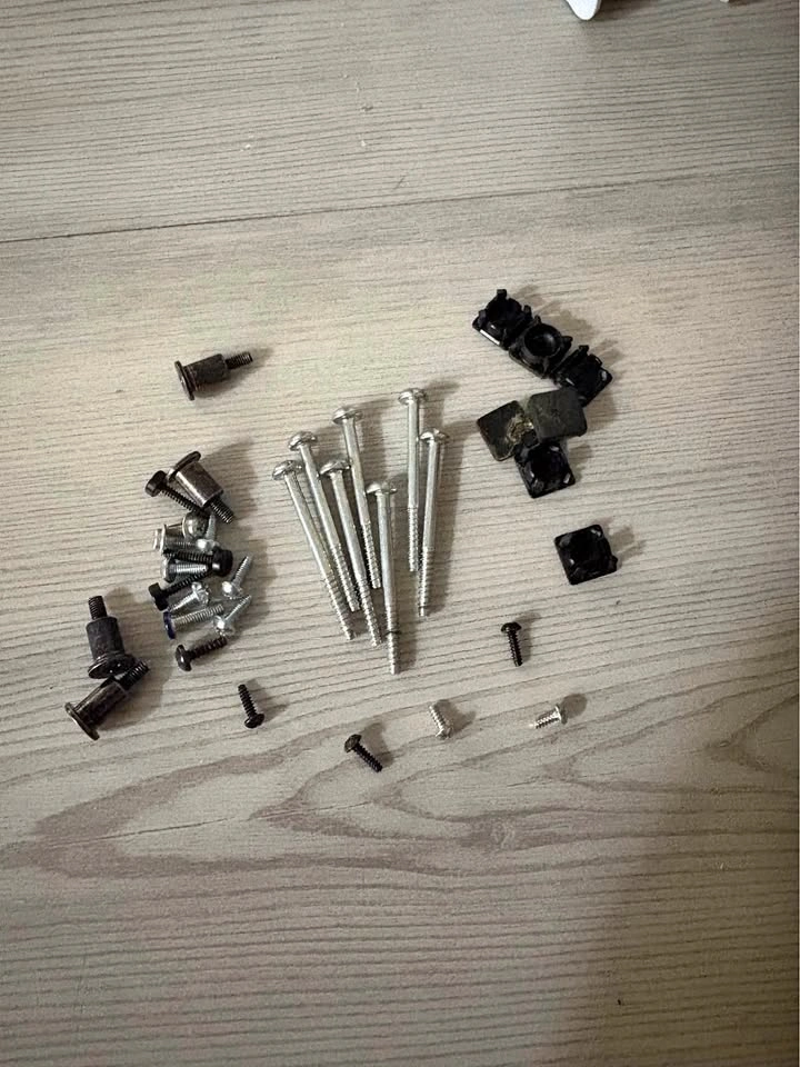 PS3 Slim screws