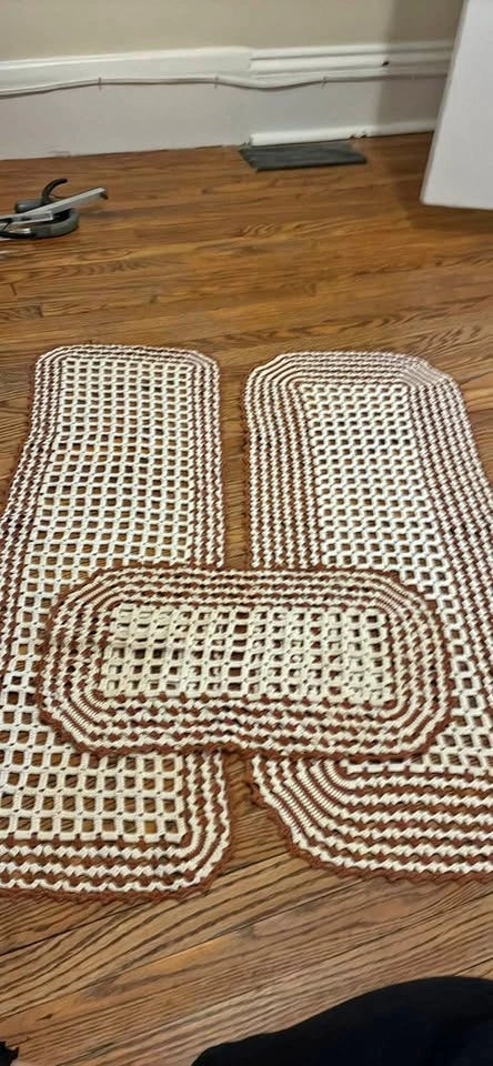 Crochet table clothes set of 3