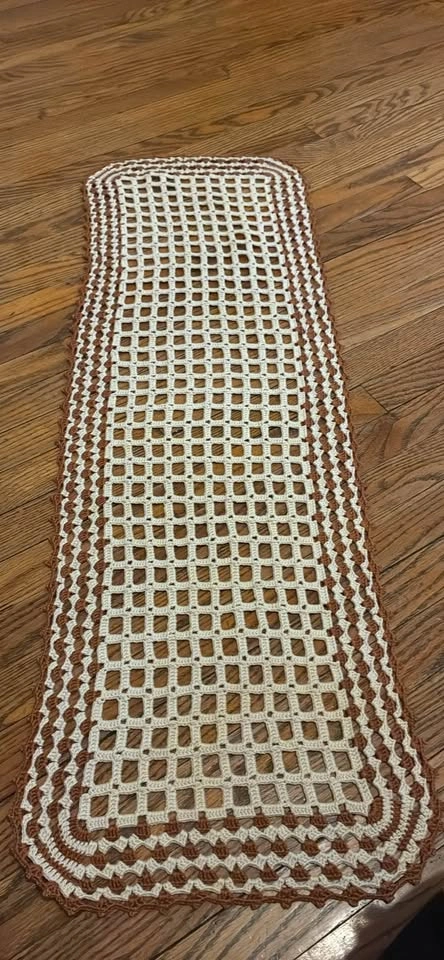 Crochet table clothes set of 3 - photo 4