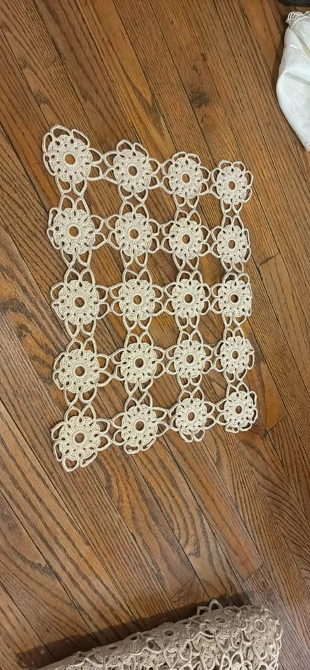 Vintage crochet table runner set of 4 - photo 3