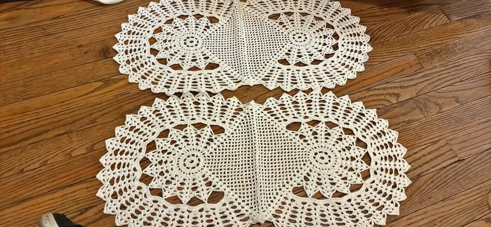 Crochet runner set of 5