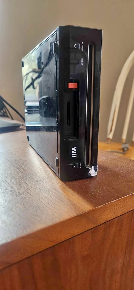 Wii bundle with games, WiiMotes, and accessories