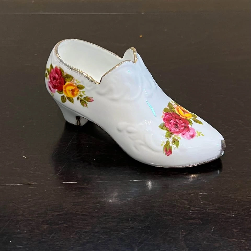 Vintage Cottage Rose Bone China Shoe Figurine Trinket Dish - photo 2