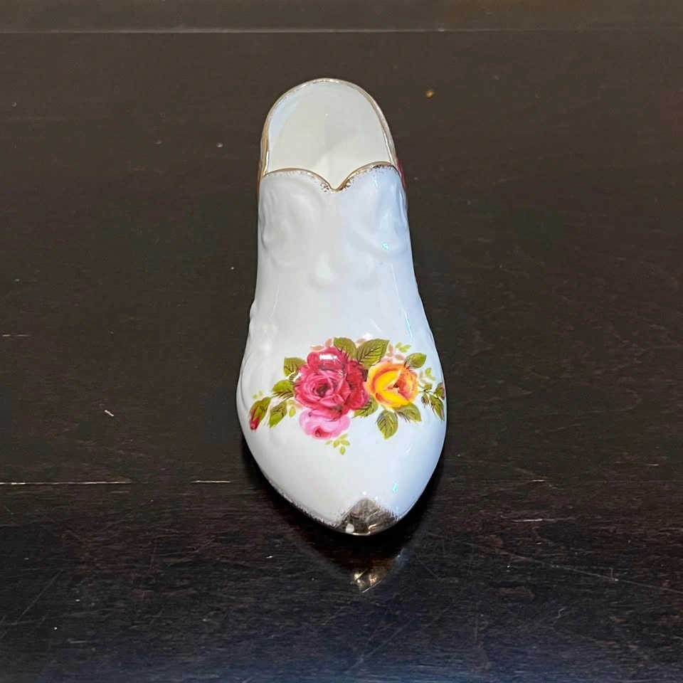 Vintage Cottage Rose Bone China Shoe Figurine Trinket Dish - photo 3