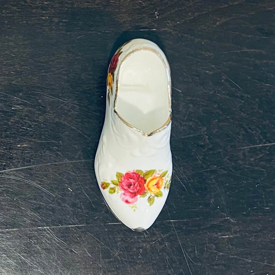 Vintage Cottage Rose Bone China Shoe Figurine Trinket Dish - photo 5