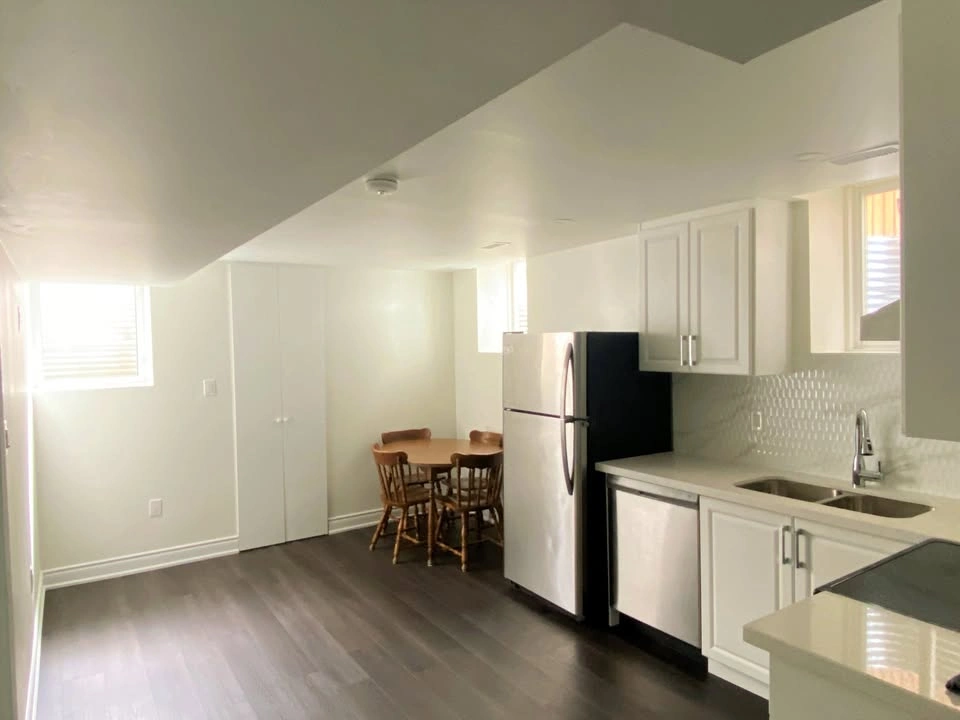 1 Bed 1 Bath Apartment