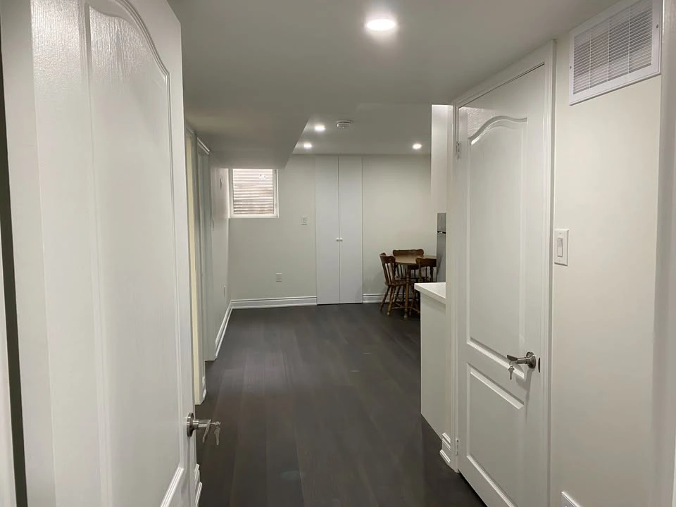1 Bed 1 Bath Apartment - photo 3
