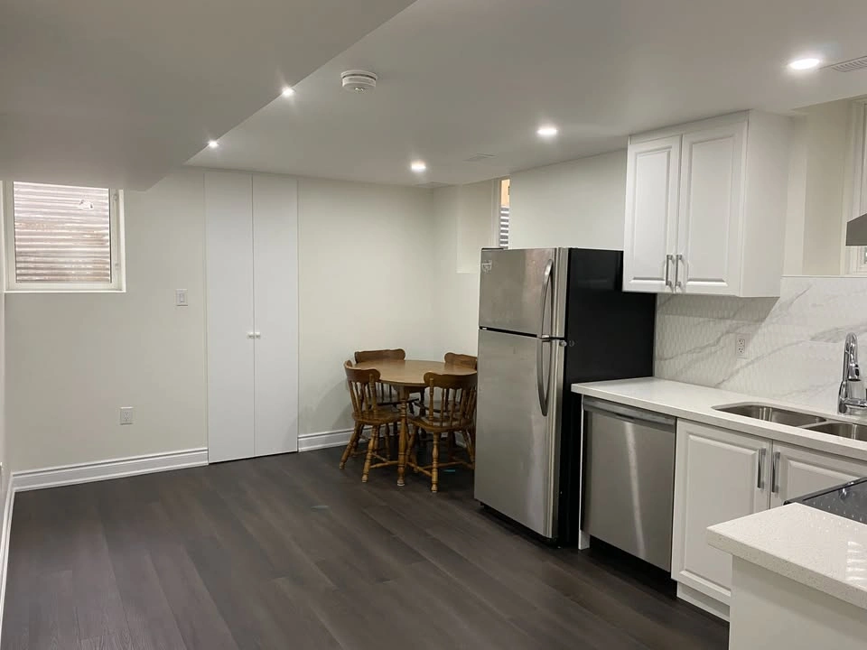 1 Bed 1 Bath Apartment - photo 4