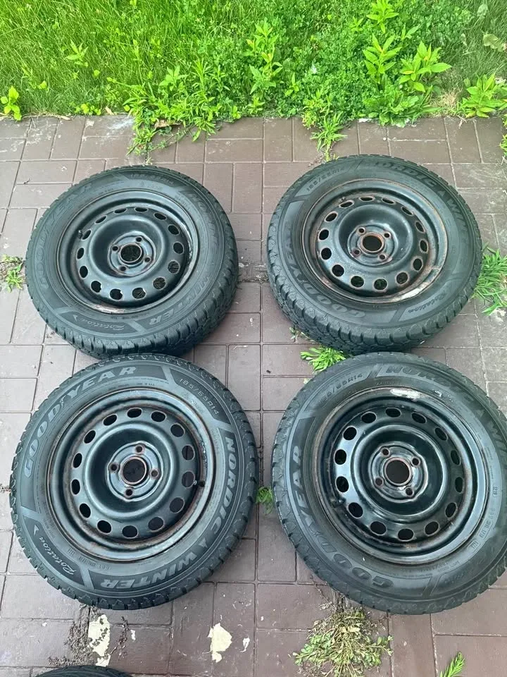 185/65R14 Set of 4 Goodyear Nordic Winter Tires
