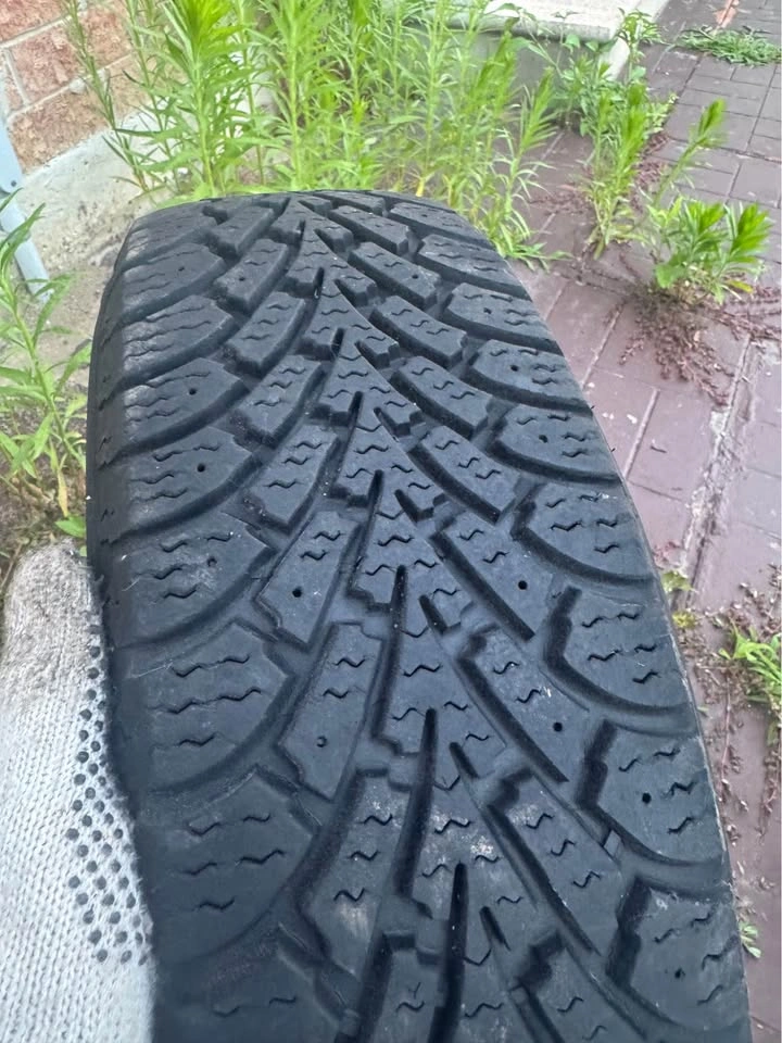 185/65R14 Set of 4 Goodyear Nordic Winter Tires - photo 3