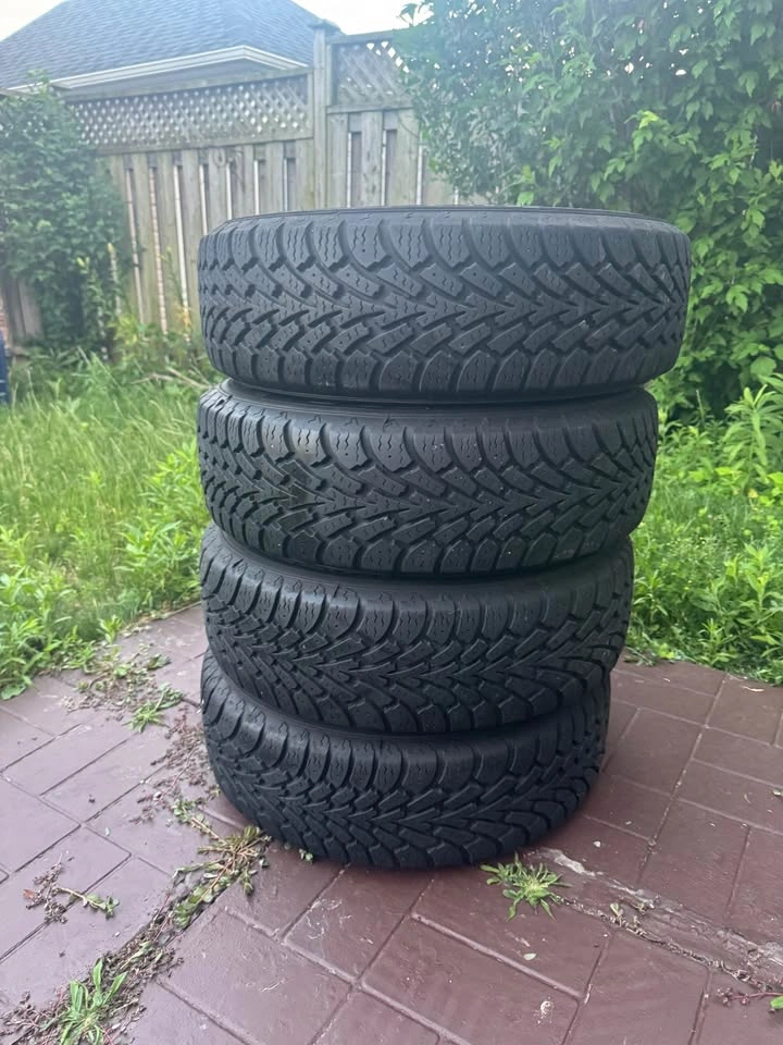 185/65R14 Set of 4 Goodyear Nordic Winter Tires - photo 4