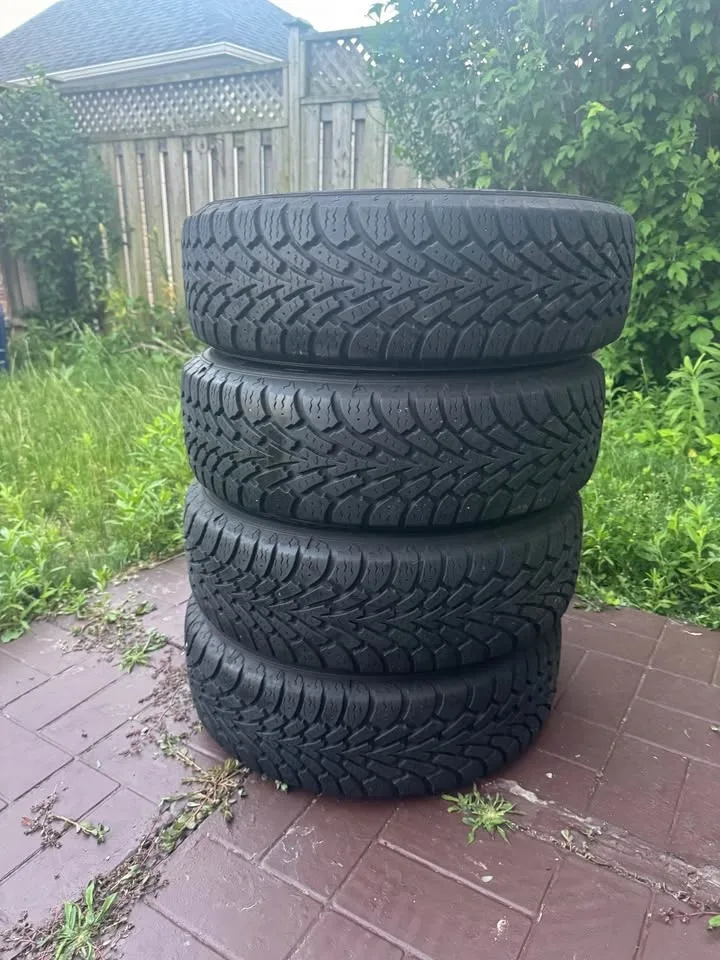 185/65R14 Set of 4 Goodyear Nordic Winter Tires - photo 4