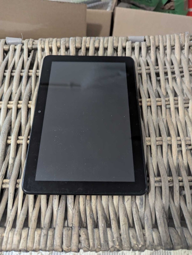 Amazon Fire Tablet 8