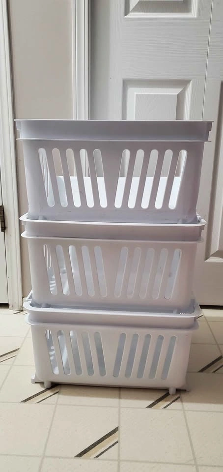 Set of 3 White Stackable Plastic Storage Bins - photo 3