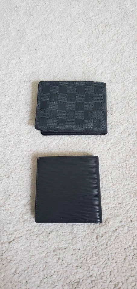 Louis Vuitton Damier Graphite and Epi Leather Wallets - photo 5