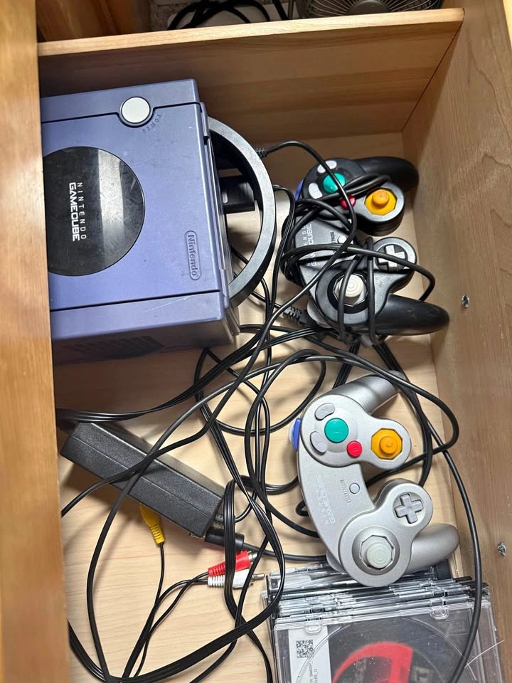 Nintendo GameCube Bundle (Indigo)